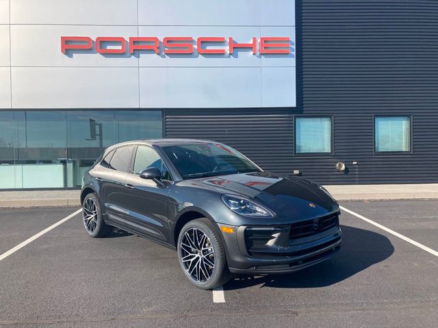 2024 Porsche Macan   - 22209310 - 6