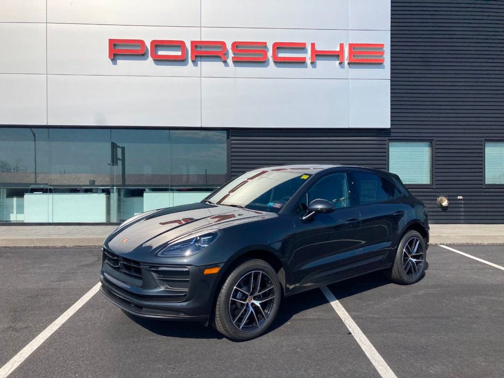 2024 Porsche Macan   - 22331237 | Video 1