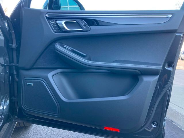 2024 Porsche Macan   - 22331237 - 25