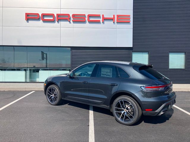 2024 Porsche Macan   - 22331237 - 2