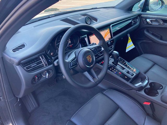 2024 Porsche Macan   - 22331237 - 3