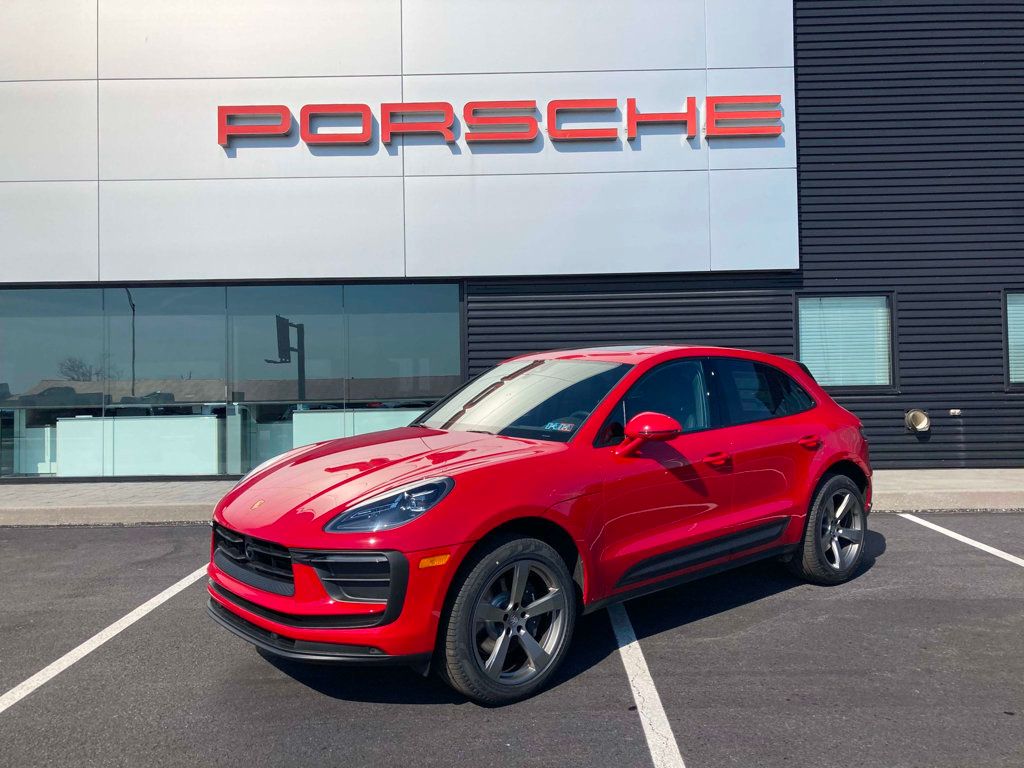 2024 Porsche Macan   - 22344499 | Video 1