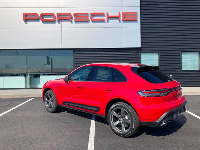 2024 Porsche Macan   - 22344499 - 13