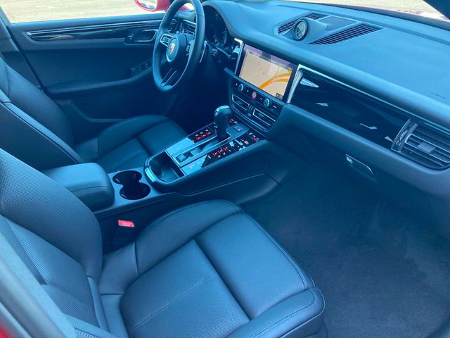 2024 Porsche Macan   - 22344499 - 26