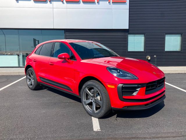2024 Porsche Macan   - 22344499 - 6