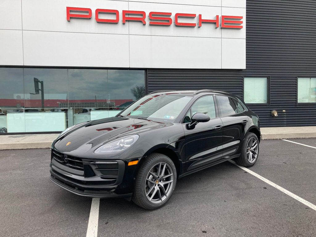2024 Porsche Macan   - 22380942 | Video 1