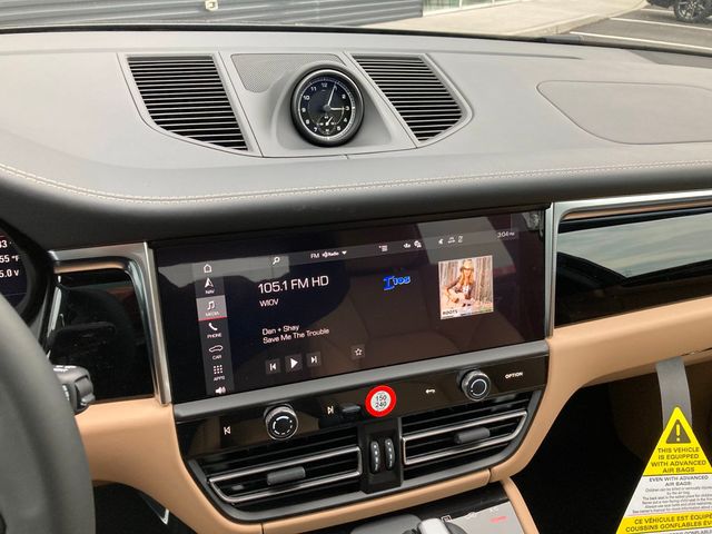 2024 Porsche Macan   - 22380942 - 14