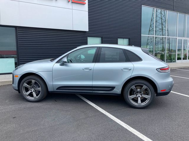 2024 Porsche Macan   - 22407245 - 1