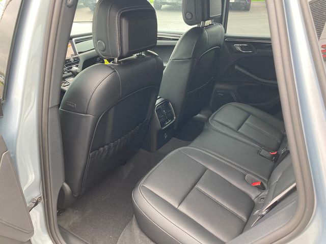 2024 Porsche Macan   - 22407245 - 26