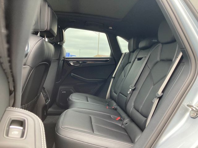 2024 Porsche Macan   - 22407245 - 27