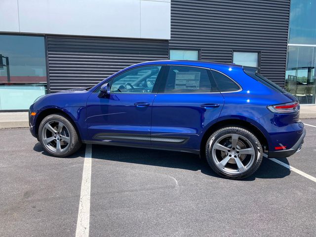 2024 Porsche Macan   - 22517770 - 1