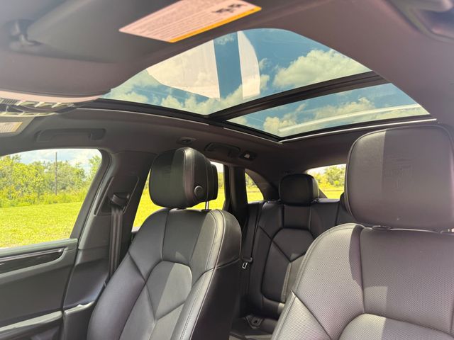 2024 Porsche Macan AWD w/ MATTE BLACK WRAP WITH $9,330 IN PACKAGES!!! - 23039148 - 6