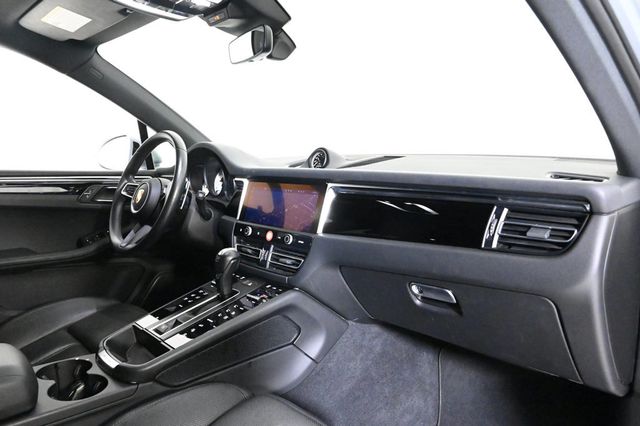 2024 Porsche Macan Base - 22945714 - 16
