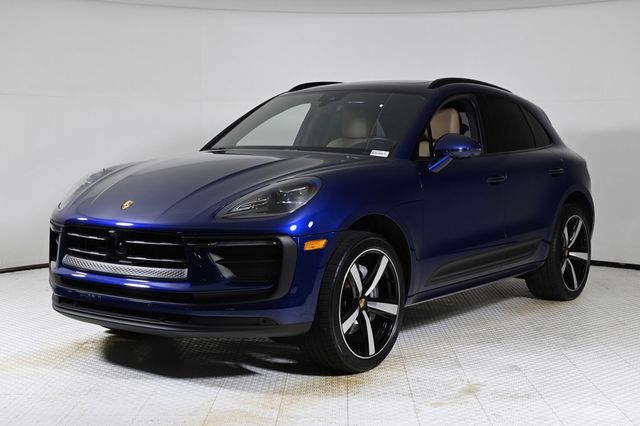 2024 Porsche Macan Base - 22952000 - 0