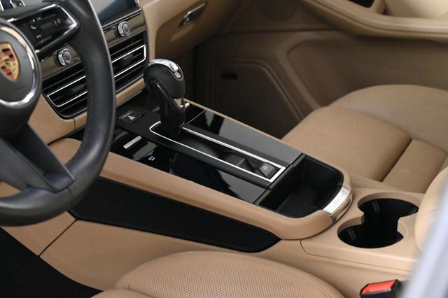 2024 Porsche Macan Base - 22952000 - 22