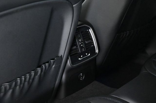 2024 Porsche Macan Base - 23011979 - 19