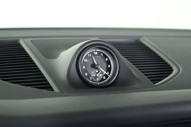2024 Porsche Macan Base - 23011979 - 24