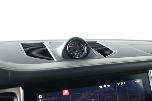 2024 Porsche Macan Base - 23016377 - 22