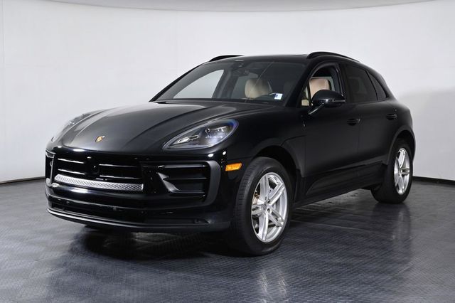 2024 Porsche Macan Base - 23030504 - 0