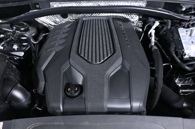 2024 Porsche Macan Base - 23030504 - 25