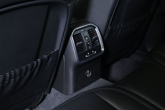 2024 Porsche Macan Base - 23030505 - 19