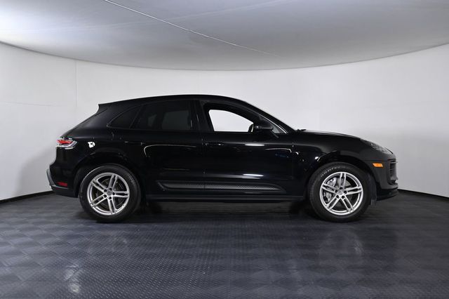2024 Porsche Macan Base - 23030505 - 7