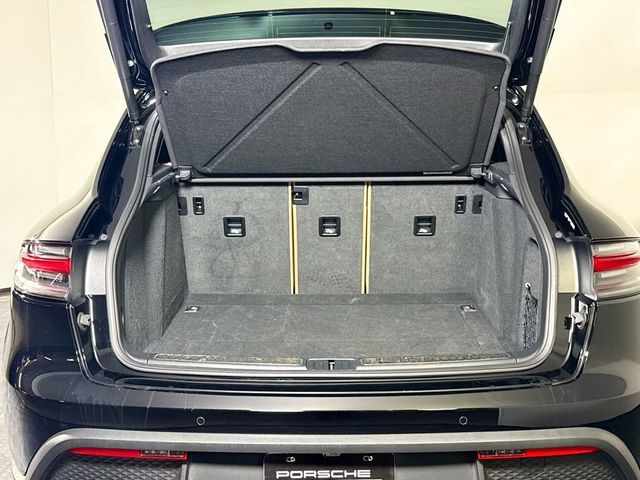 2024 Porsche Macan Base - 23040172 - 24