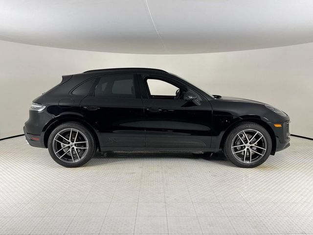 2024 Porsche Macan Base - 23061458 - 7