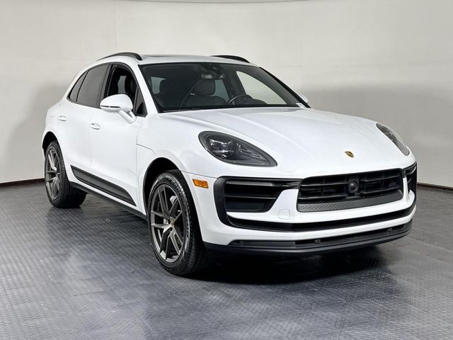 2024 Porsche Macan Base - 23061495 - 8