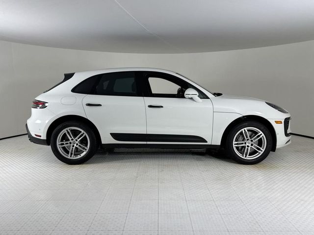2024 Porsche Macan Base - 23065277 - 7