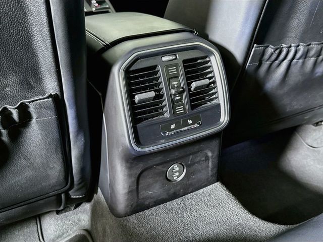 2024 Porsche Macan Base - 23070052 - 19