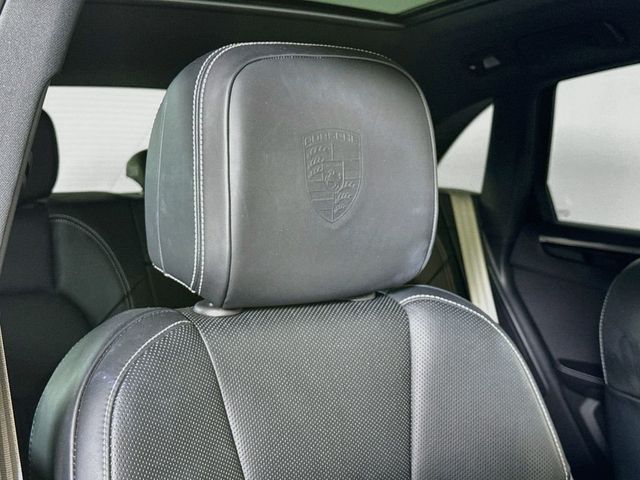 2024 Porsche Macan Base - 23070052 - 22