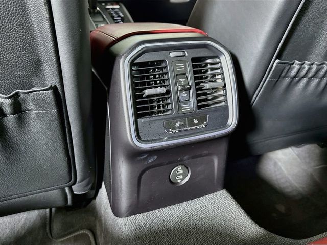 2024 Porsche Macan Base - 23080343 - 19