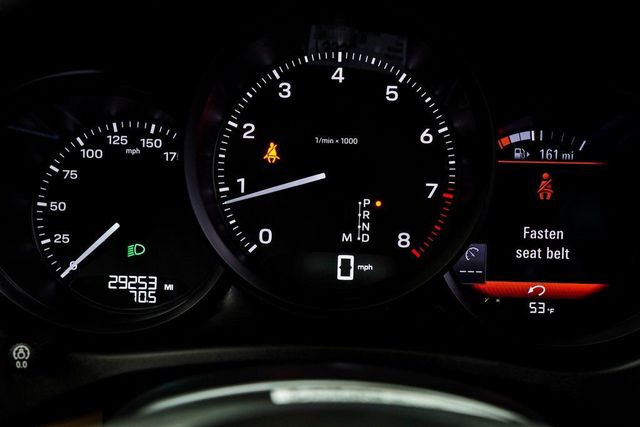 2024 Porsche Macan Base - 22983944 - 35