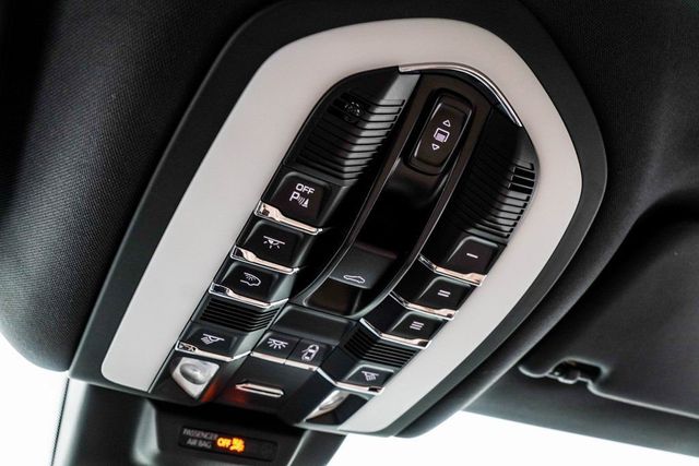 2024 Porsche Macan Base - 22983944 - 40