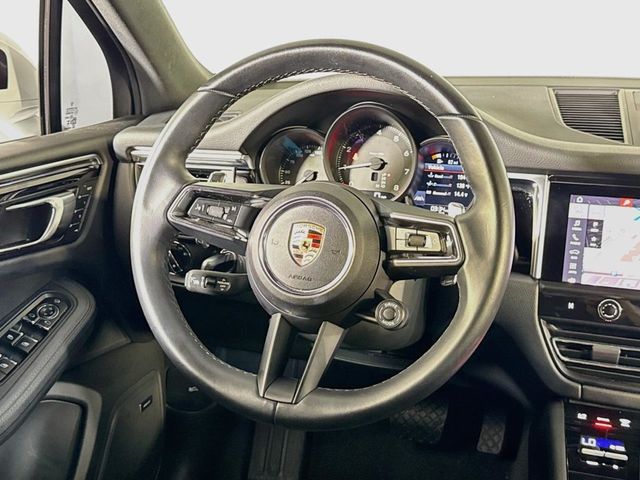 2024 Porsche Macan Base - 23100550 - 11