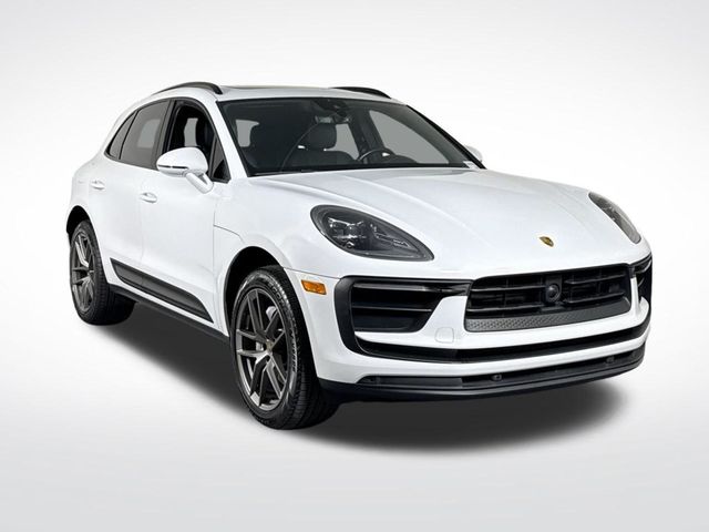 2024 Porsche Macan Base - 23100550 - 8