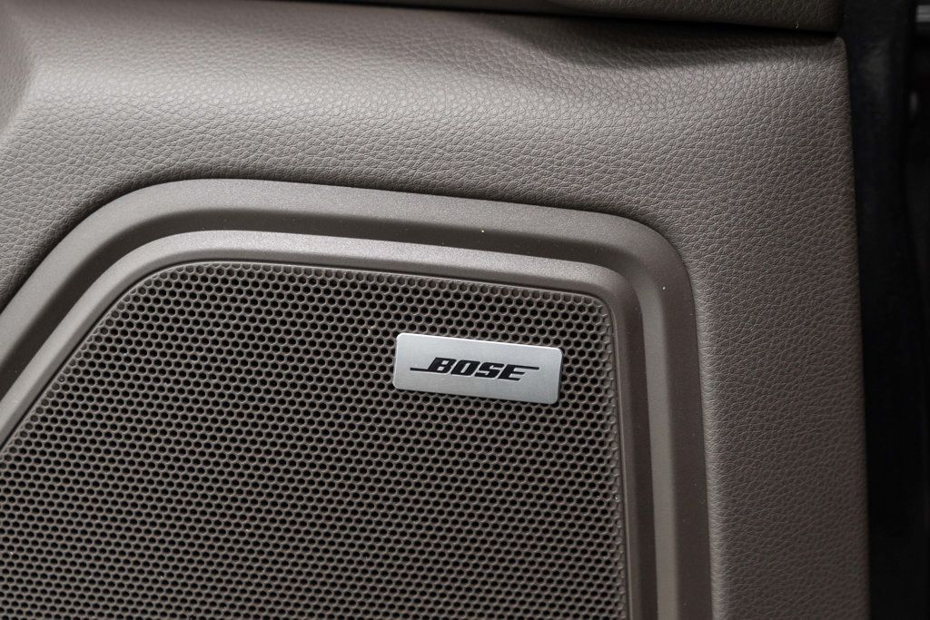 2024 Porsche Macan Base photo 18