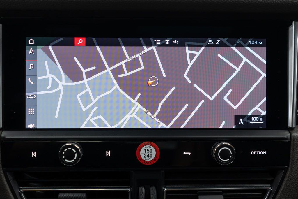 2024 Porsche Macan Base photo 22