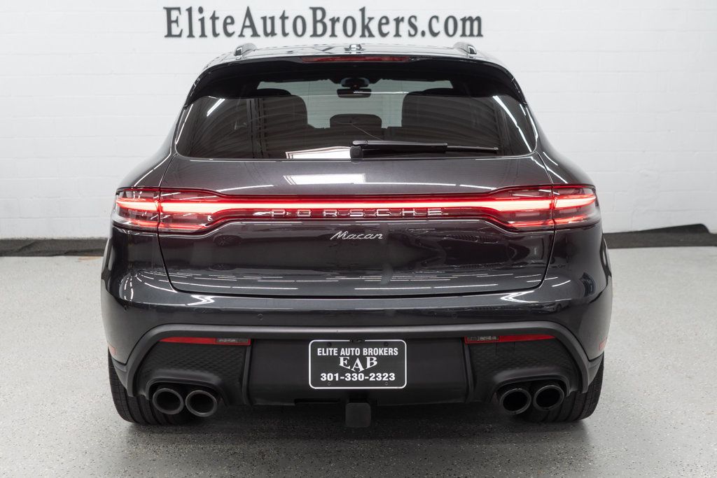 2024 Porsche Macan Base photo 4