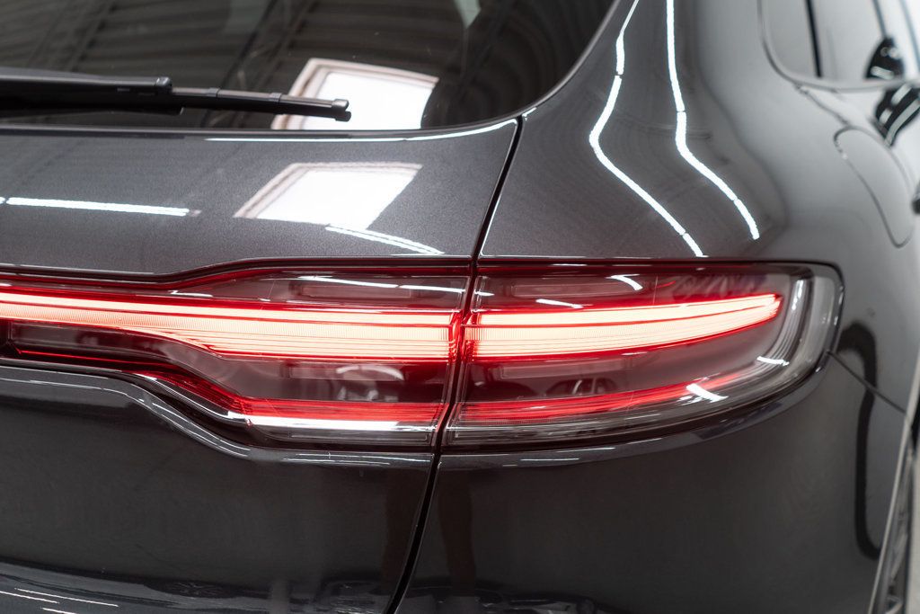 2024 Porsche Macan Base photo 44