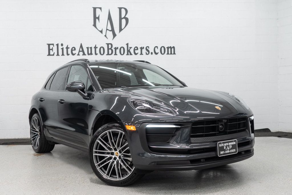 2024 Porsche Macan Base photo 49