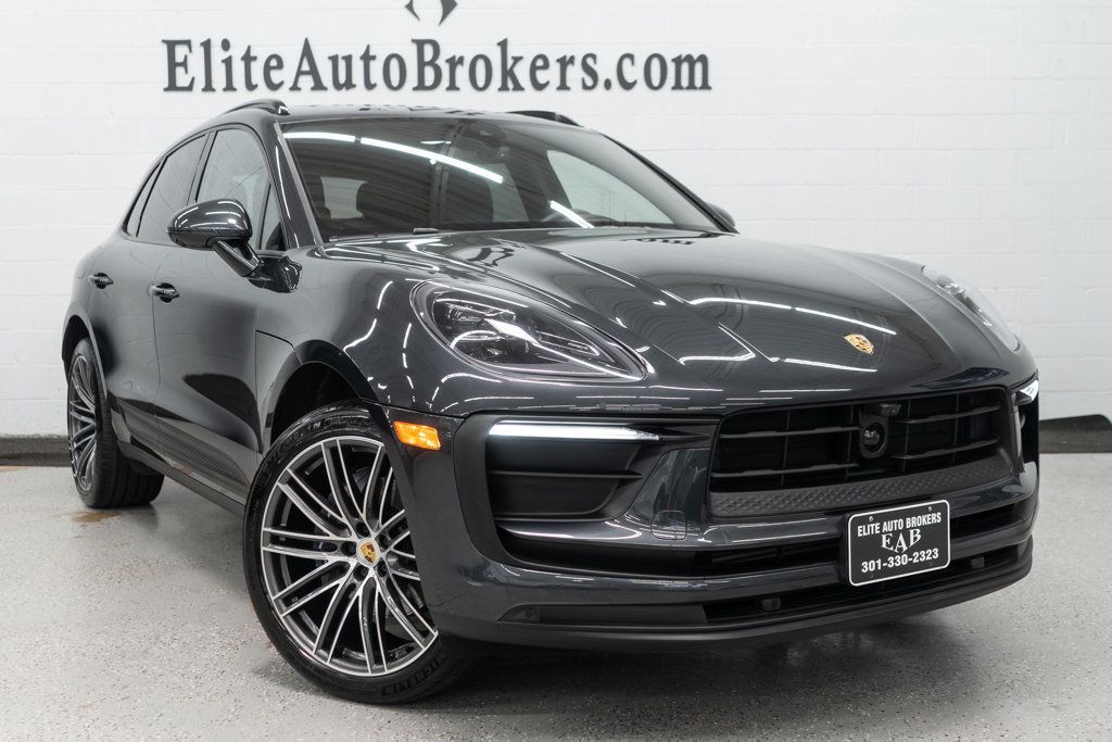 2024 Porsche Macan Base photo 7