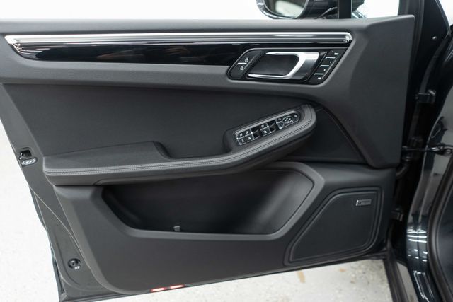 2024 Porsche Macan Base - 22937480 - 13