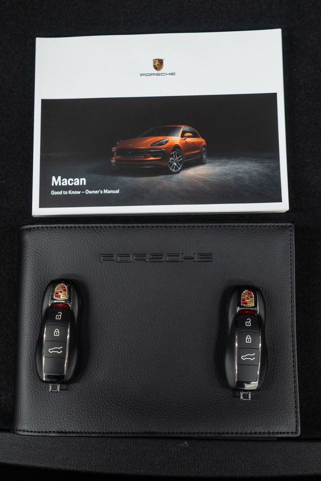 2024 Porsche Macan Base - 22937480 - 49