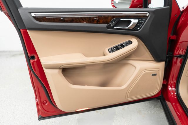 2024 Porsche Macan Base - 22963607 - 15