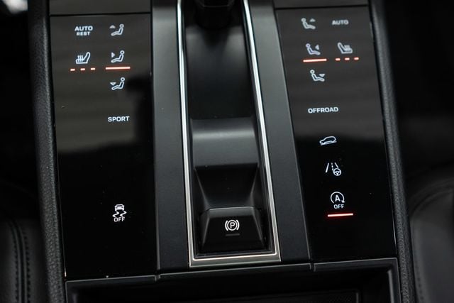 2024 Porsche Macan Base - 23064628 - 25