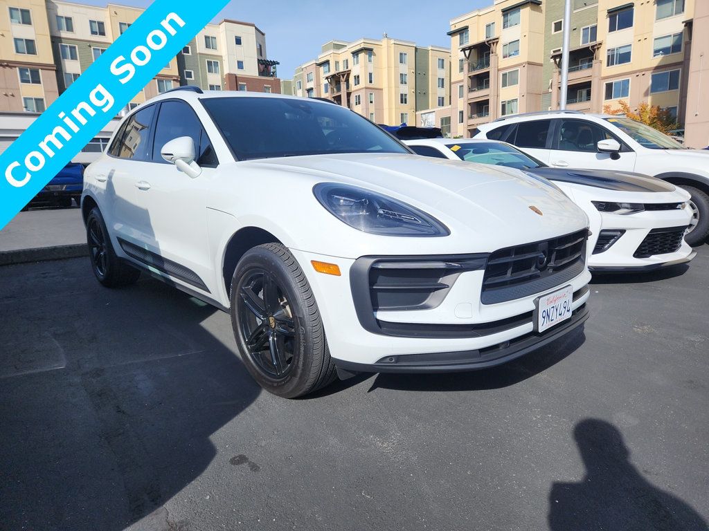 2024 Porsche Macan Base - 22615348 - 0