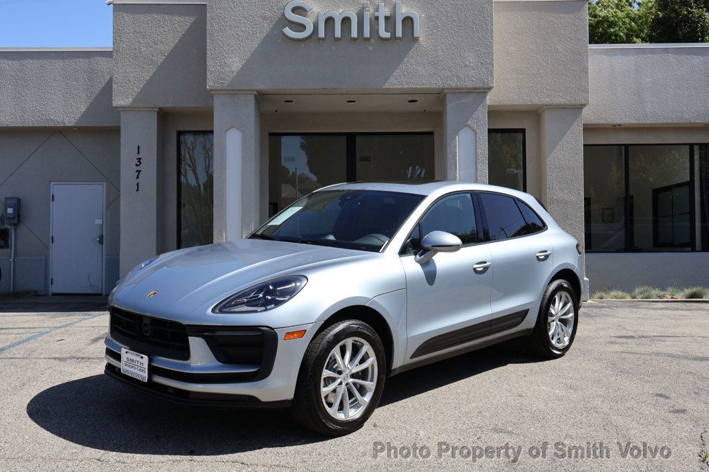 2024 Porsche Macan Base - 23015079 | Video 1