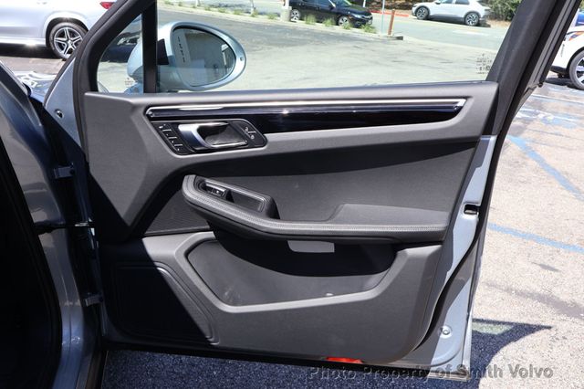 2024 Porsche Macan Base - 23015079 - 17